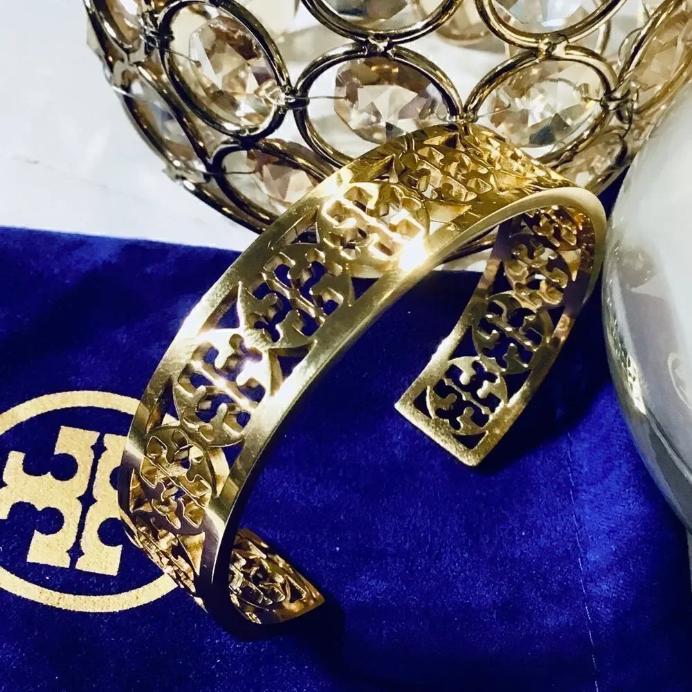 TORY BURCH KINSLEY OPEN BRACELET CUFF 18K GOLD/BRASS